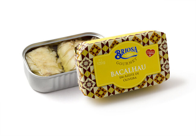 BACALHAU DORSZ PORTUGALSKI W OLIWIE Z OLIWEK z czosnkiem i cebulą120g